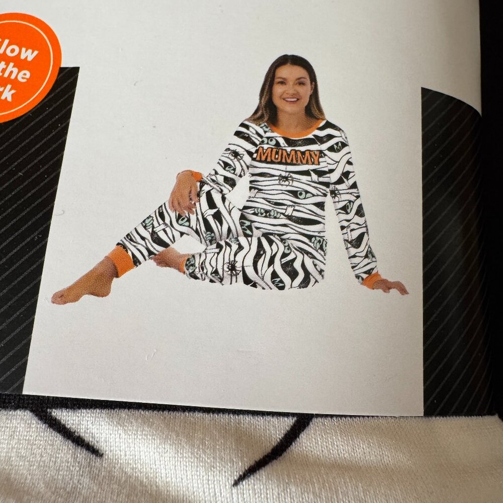 NWT Way to Celebrate - Glow in Dark Halloween Pajamas - Mummy Size 2X (18W-20W)